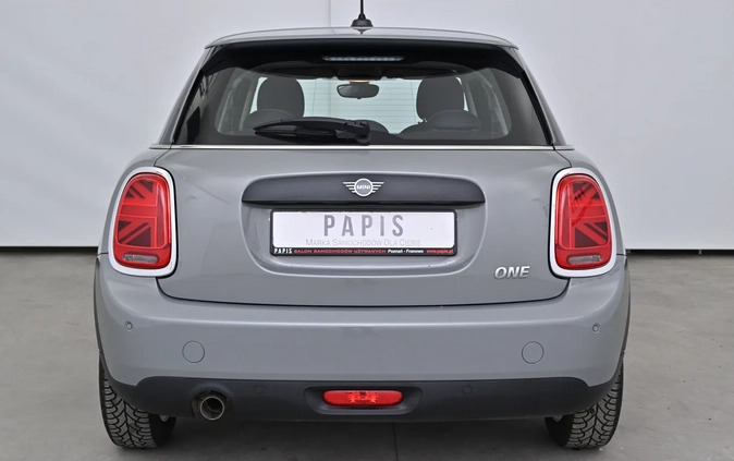 MINI ONE cena 65499 przebieg: 61500, rok produkcji 2019 z Poznań małe 379